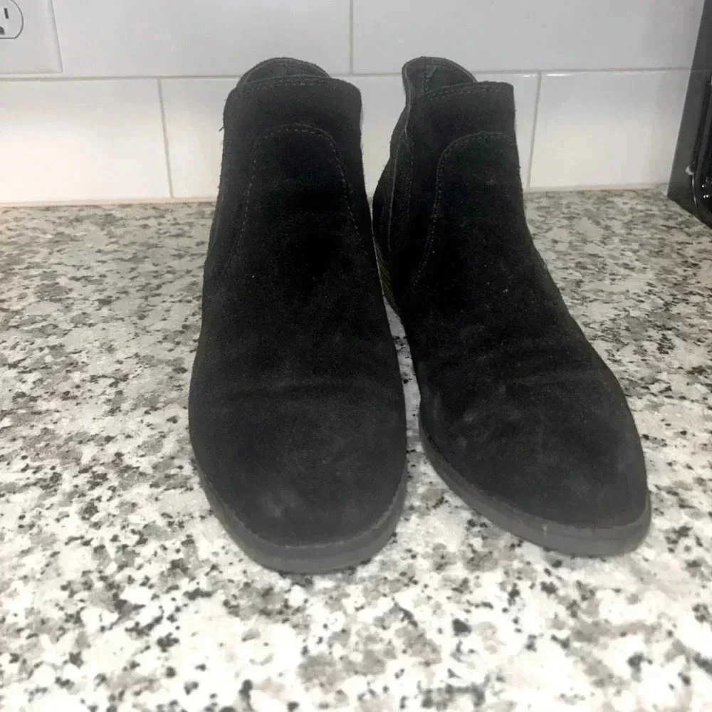 ♻️ Chelsea booties shoes